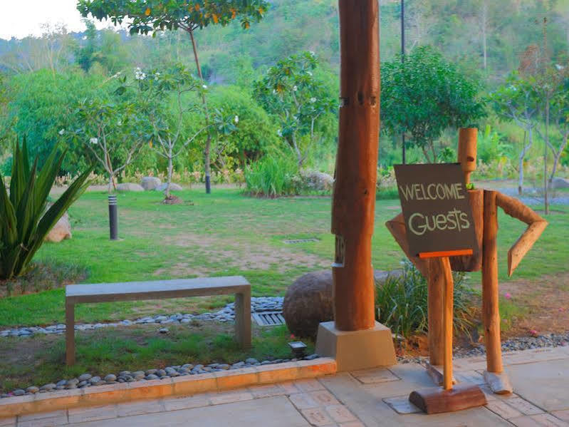 Green Canyon Leisure Farms Clark Field Esterno foto