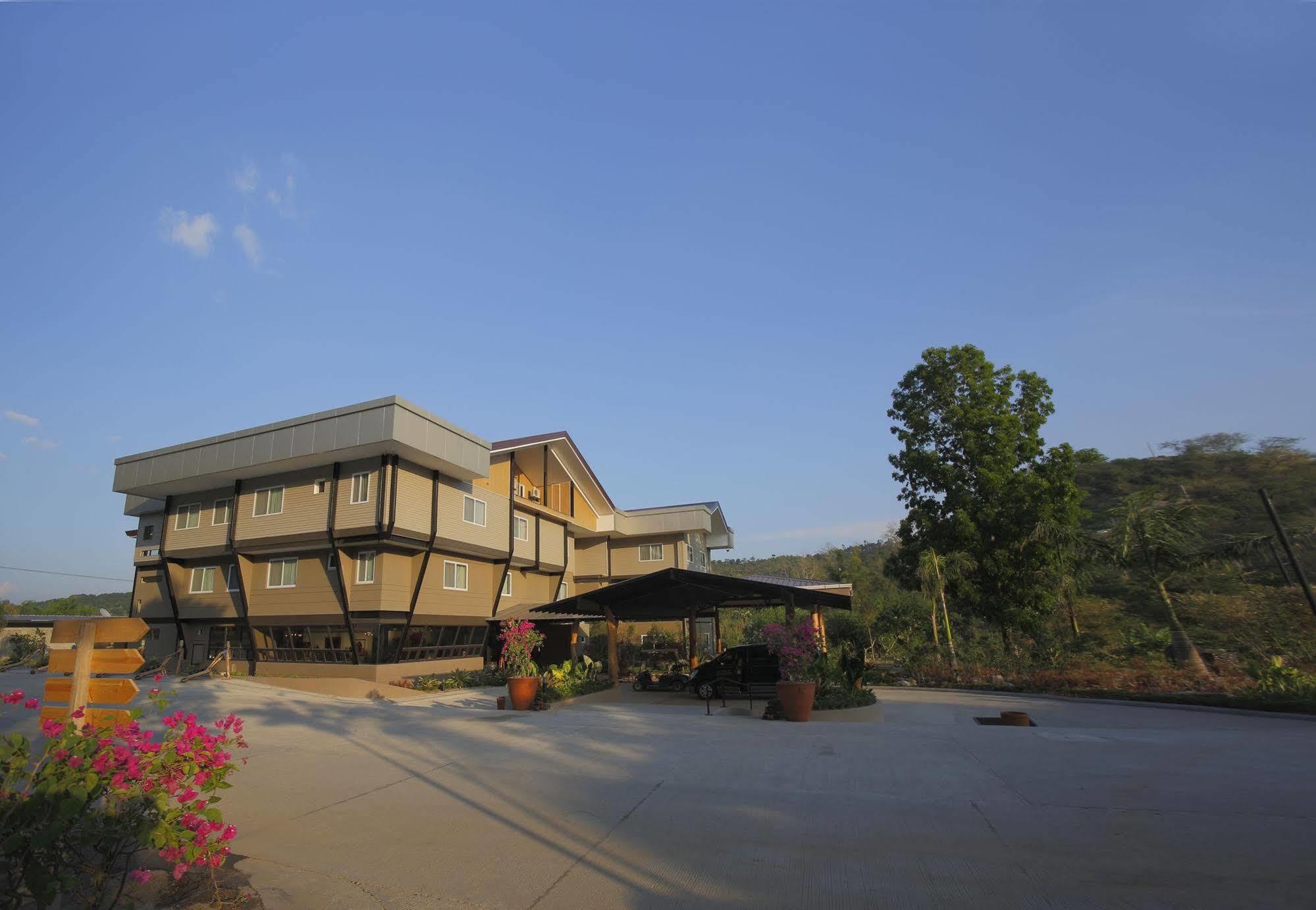 Green Canyon Leisure Farms Clark Field Esterno foto